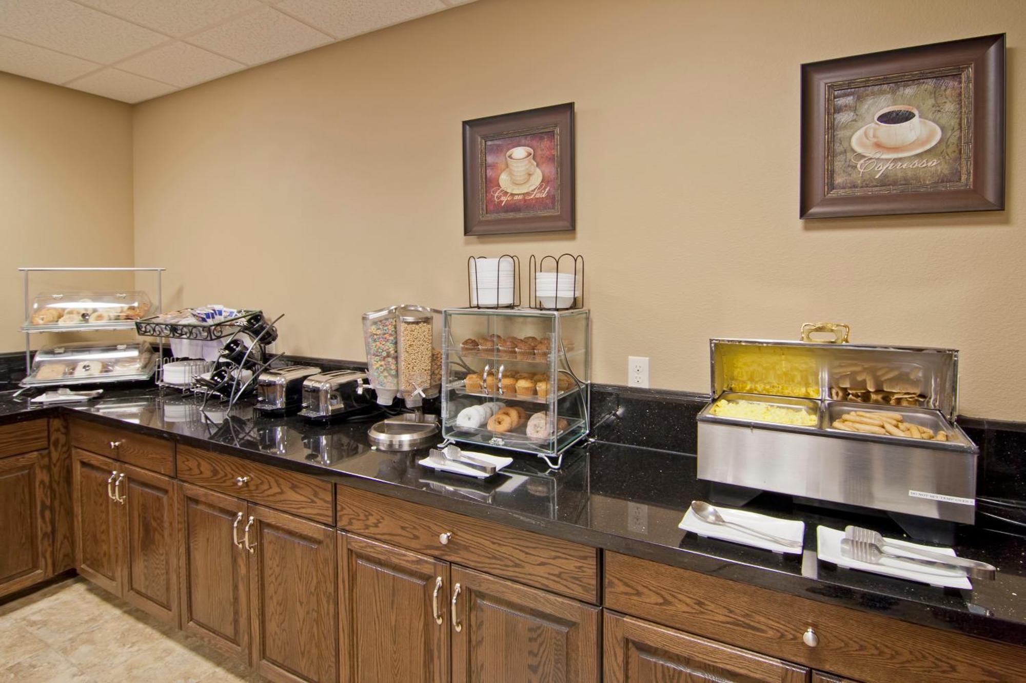Hotel The Watford Watford City Esterno foto