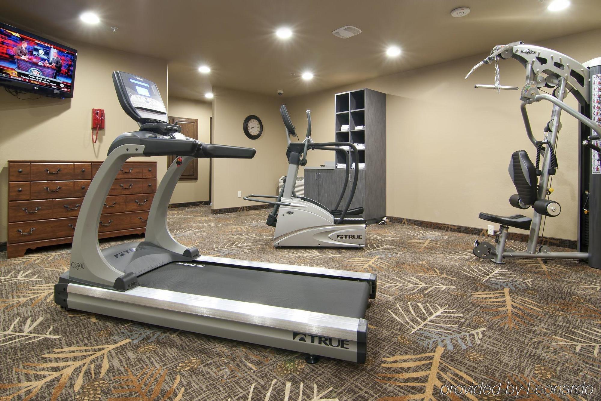 Hotel The Watford Watford City Esterno foto