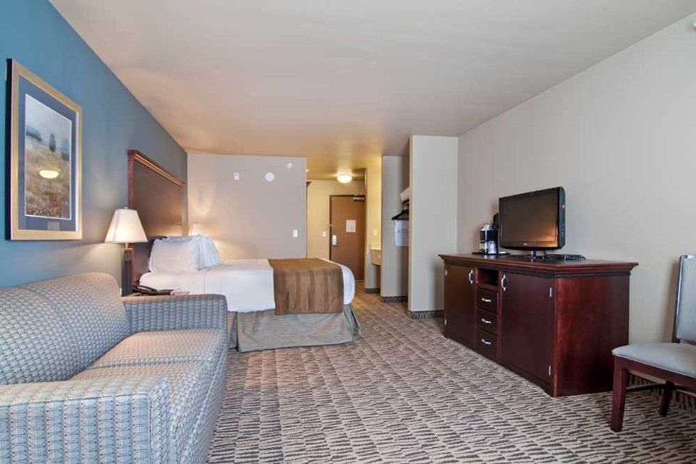 Hotel The Watford Watford City Esterno foto