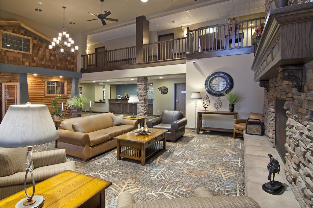 Hotel The Watford Watford City Esterno foto