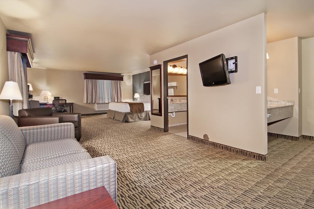 Hotel The Watford Watford City Esterno foto